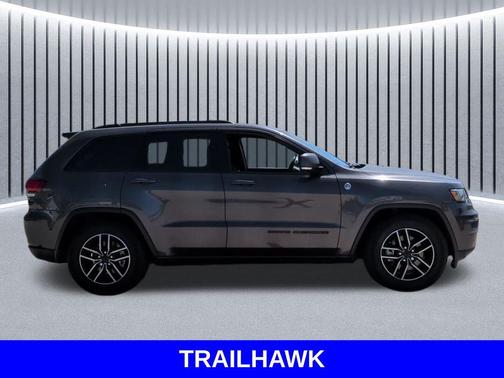 Granite Crystal Metallic Clearcoat 2021 Jeep Grand Cherokee Trailhawk