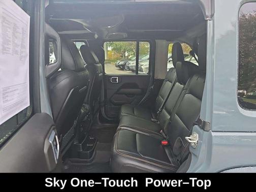 2024 Jeep Wrangler 4-Door Sahara 4x4