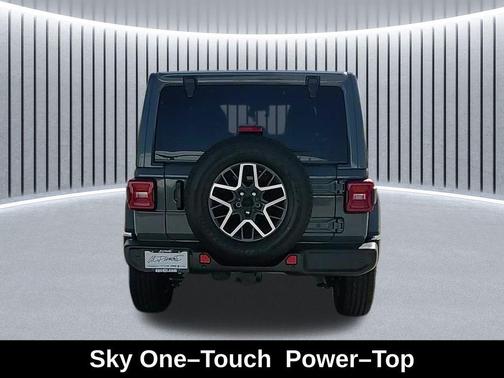 2024 Jeep Wrangler 4-Door Sahara 4x4