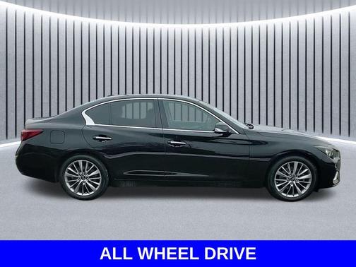 Black Obsidian 2024 INFINITI Q50 3.0t LUXE