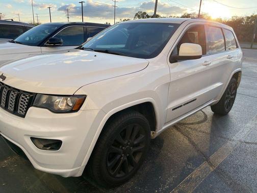 2017 Jeep Grand Cherokee Altitude