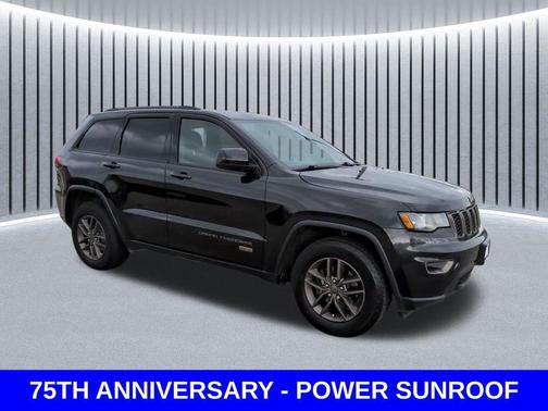 Brilliant Black Crystal Pearlcoat 2016 Jeep Grand Cherokee 75th Anniversary