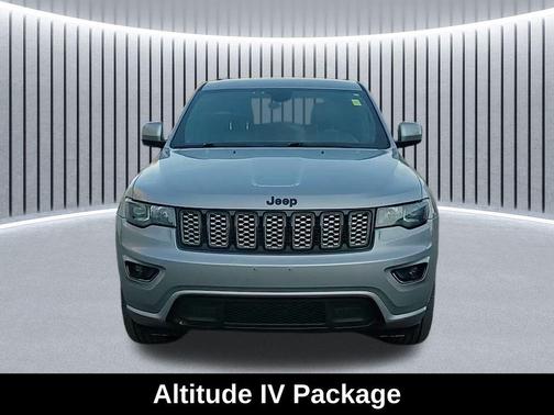 2017 Jeep Grand Cherokee Altitude