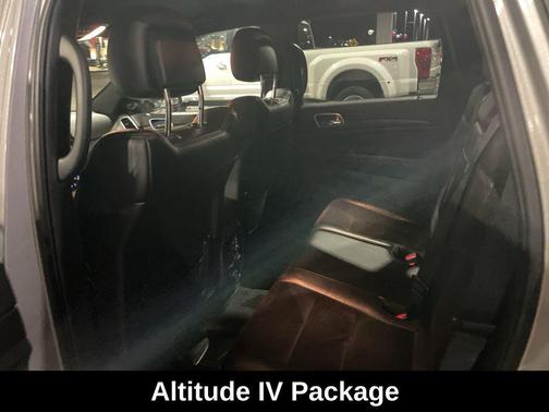 2017 Jeep Grand Cherokee Altitude