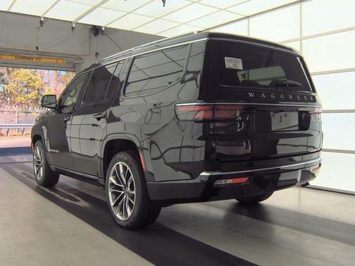 2025 Jeep Wagoneer Series III 4x4