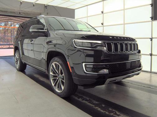 2025 Jeep Wagoneer Series III 4x4