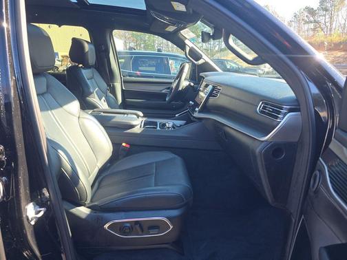 2025 Jeep Wagoneer Series III 4x4