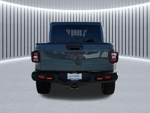 2025 Jeep Gladiator Mojave X