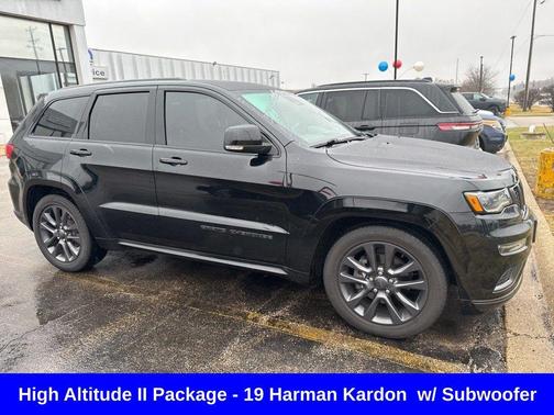 Diamond Black Crystal Pearlcoat 2018 Jeep Grand Cherokee High Altitude