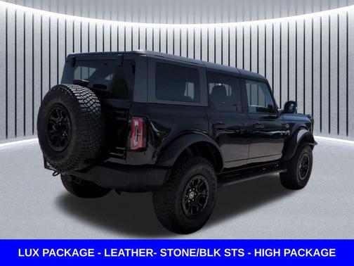 Shadow Black 2023 Ford Bronco Wildtrak
