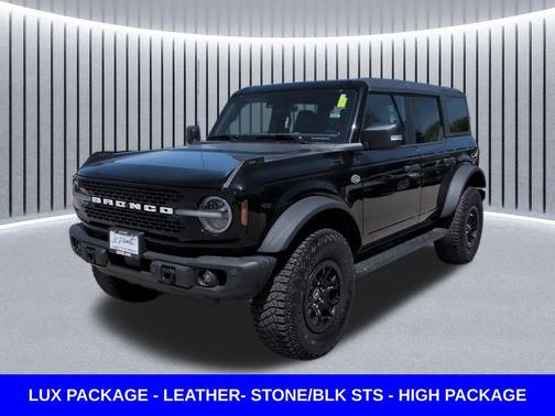 Shadow Black 2023 Ford Bronco Wildtrak