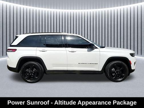 2023 Jeep Grand Cherokee Altitude