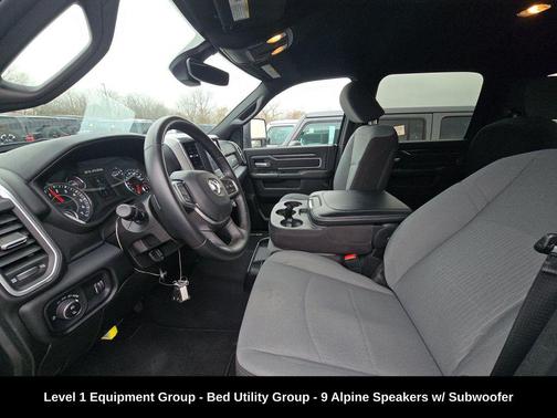 2024 RAM 2500 Big Horn Crew Cab 4x4 6'4' Box