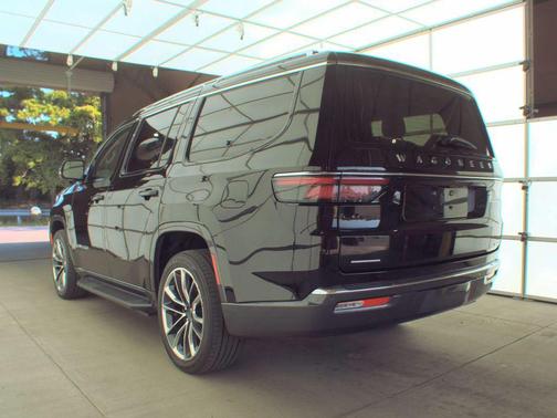 2022 Jeep Wagoneer Series II 4x4