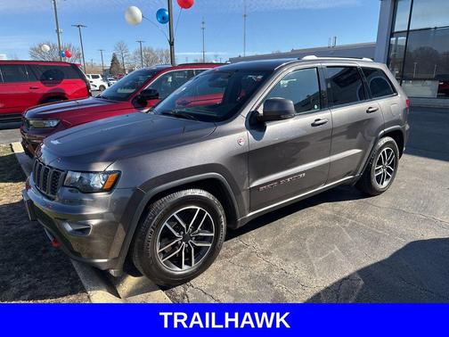 Granite Crystal Metallic Clearcoat 2021 Jeep Grand Cherokee Trailhawk