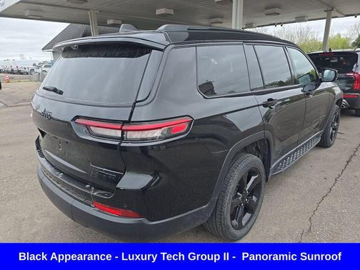 Diamond Black Crystal Pearlcoat 2024 Jeep Grand Cherokee L Limited