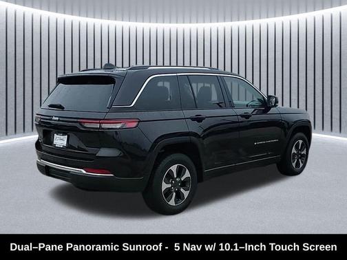 2022 Jeep Grand Cherokee 4xe Base