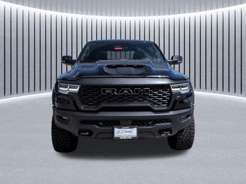 Diamond Black Crystal Pearlcoat 2026 RAM 1500 RHO Crew Cab 4x4 5'7' Box