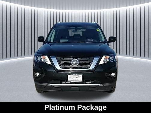 2017 Nissan Pathfinder Platinum