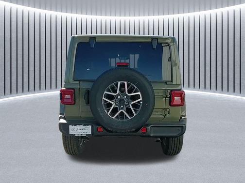 2026 Jeep Wrangler 4-Door Sahara 4x4