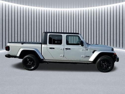 2022 Jeep Gladiator Sport S