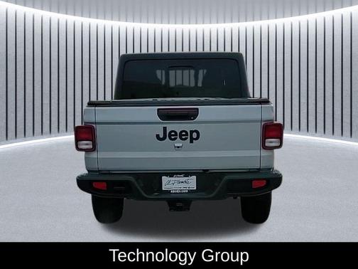 2022 Jeep Gladiator Sport S