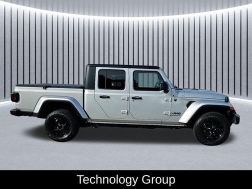 2022 Jeep Gladiator Sport S