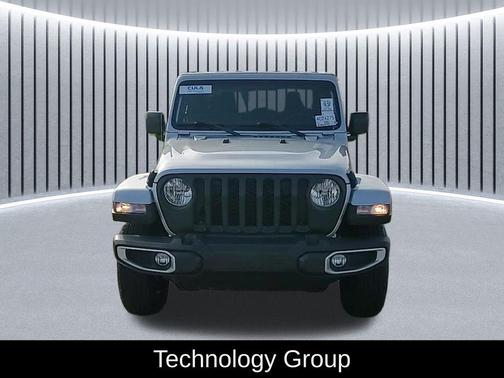 2022 Jeep Gladiator Sport S