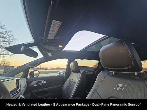 2025 Chrysler Pacifica Limited