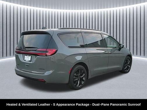 2025 Chrysler Pacifica Limited
