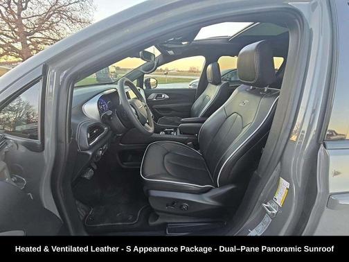 2025 Chrysler Pacifica Limited