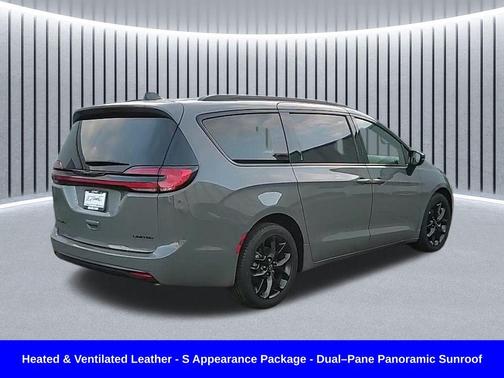 2025 Chrysler Pacifica Limited