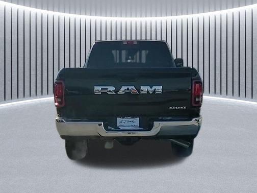 2025 RAM 2500 Tradesman Crew Cab 4x4 8' Box