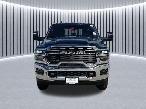 2025 RAM 2500 Tradesman Crew Cab 4x4 8' Box