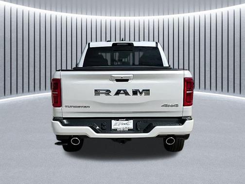 2025 RAM 1500 ST