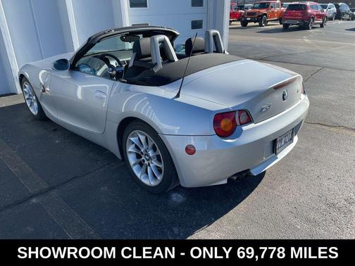 2003 BMW Z4 2.5i Roadster