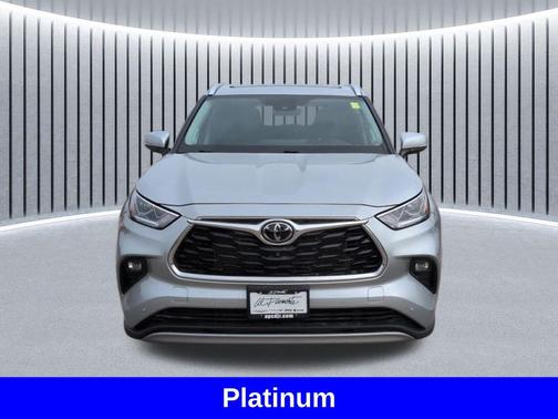 Celestial Silver Metallic 2023 Toyota Highlander Platinum