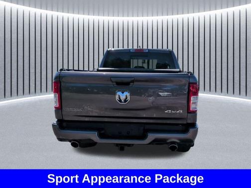 Granite Crystal Metallic Clearcoat 2022 RAM 1500 Big Horn/Lone Star