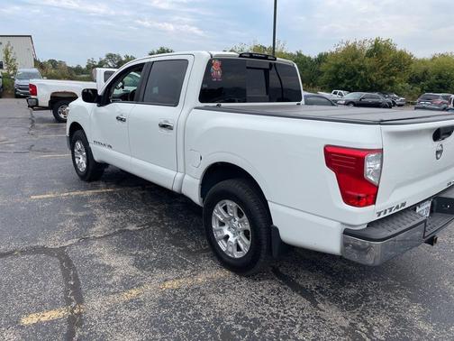 2018 Nissan Titan SV