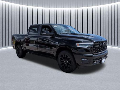 Diamond Black Crystal Pearlcoat 2026 RAM 1500 Limited