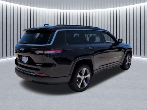 Diamond Black Crystal Pearlcoat 2025 Jeep Grand Cherokee L Limited