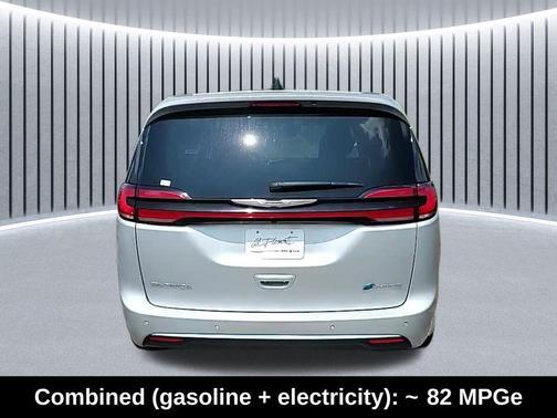 2023 Chrysler Pacifica Hybrid Limited