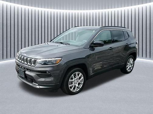 2024 Jeep Compass Latitude Lux
