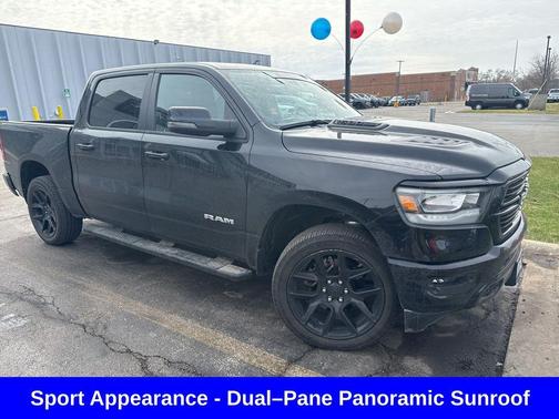 Diamond Black Crystal Pearlcoat 2023 RAM 1500 Laramie