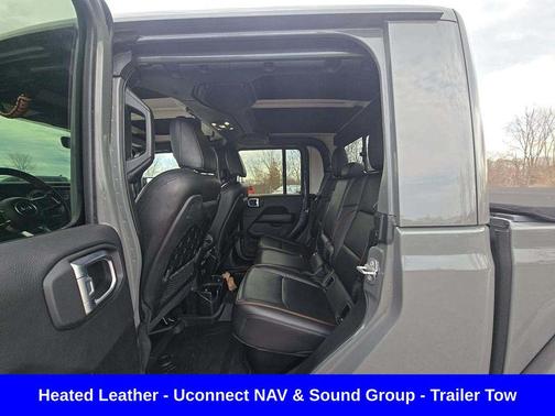 Sting-Gray Clearcoat 2021 Jeep Gladiator Mojave