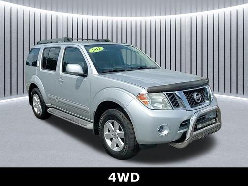 2012 Nissan Pathfinder SV
