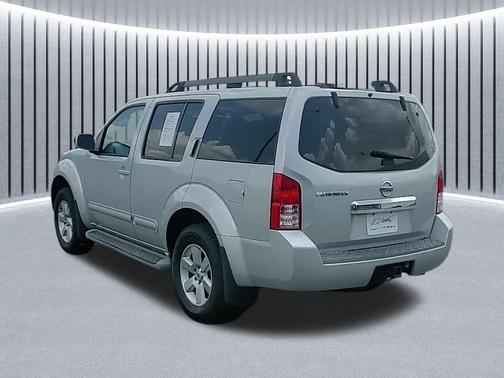 2012 Nissan Pathfinder SV