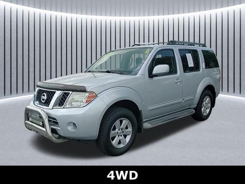 2012 Nissan Pathfinder SV
