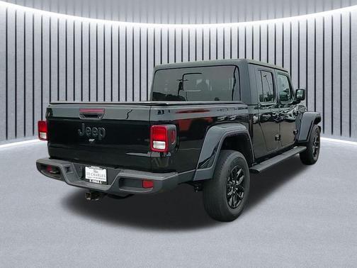2022 Jeep Gladiator Altitude 4x4