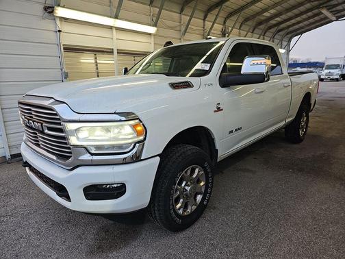 2024 RAM 2500 Laramie Crew Cab 4x4 6'4' Box